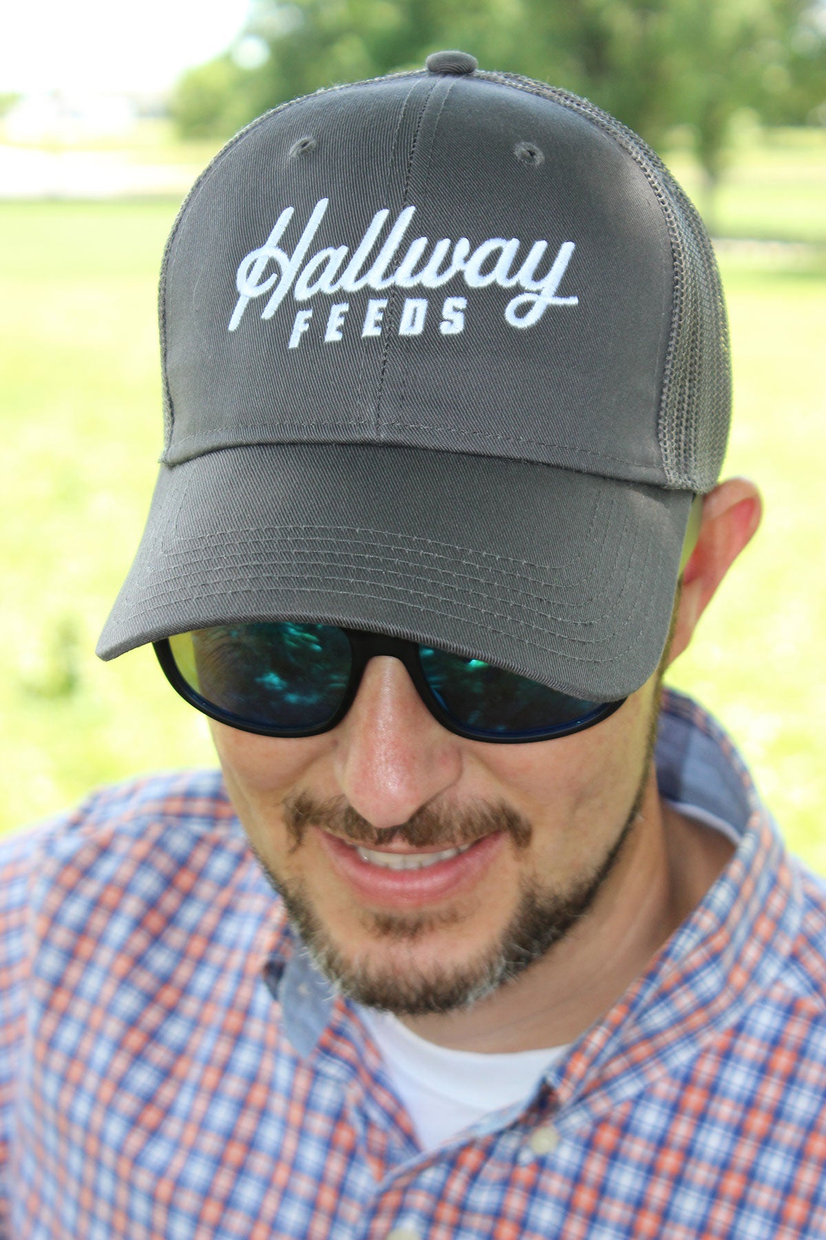 Low Profile Hallway Feeds Trucker Hat